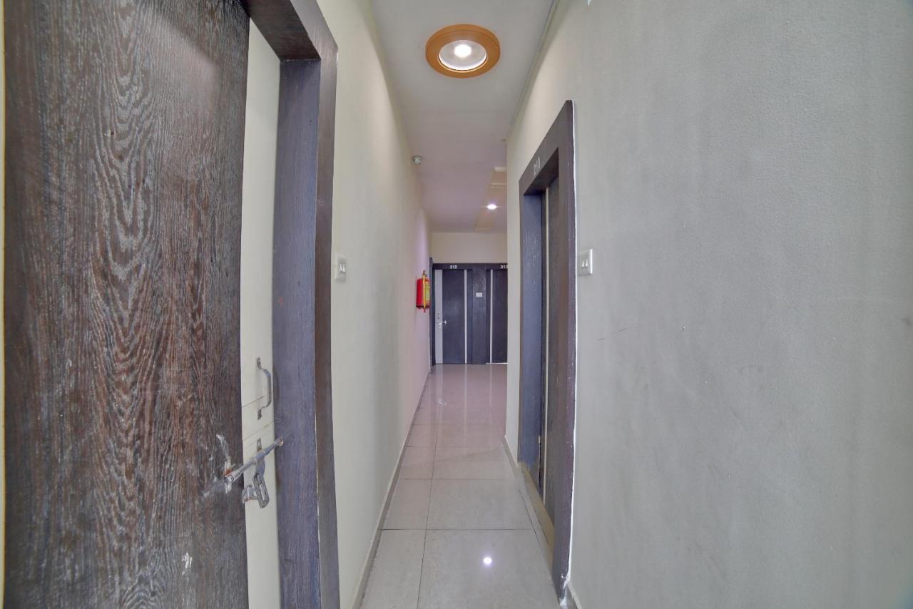 Oyo 35538 Hotel Risha Chandrapur Esterno foto