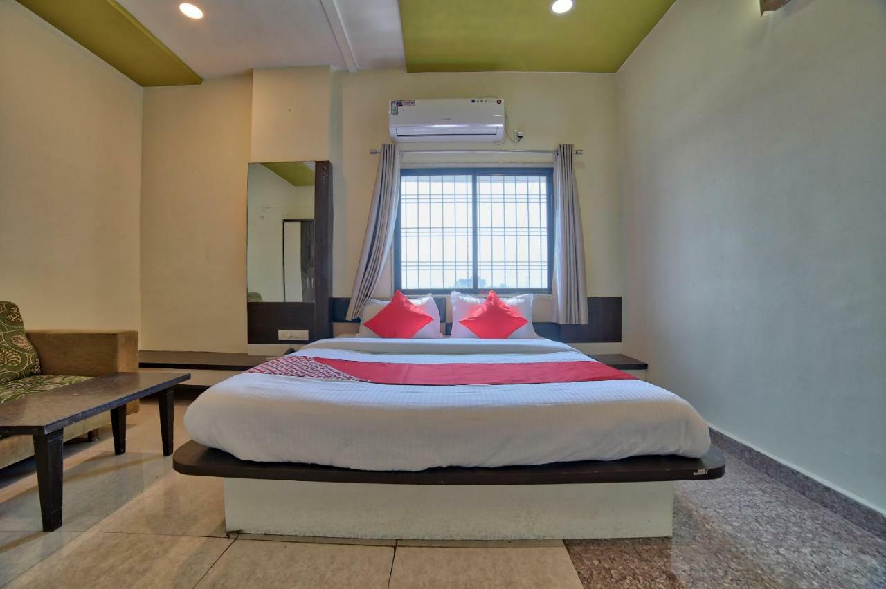 Oyo 35538 Hotel Risha Chandrapur Esterno foto