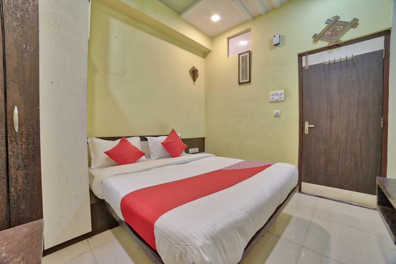 Oyo 35538 Hotel Risha Chandrapur Esterno foto