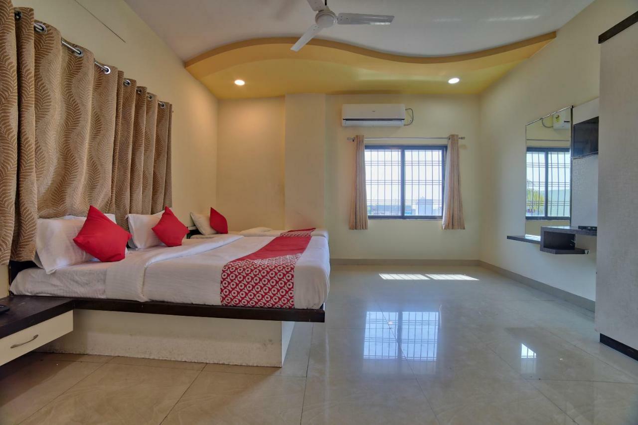 Oyo 35538 Hotel Risha Chandrapur Esterno foto