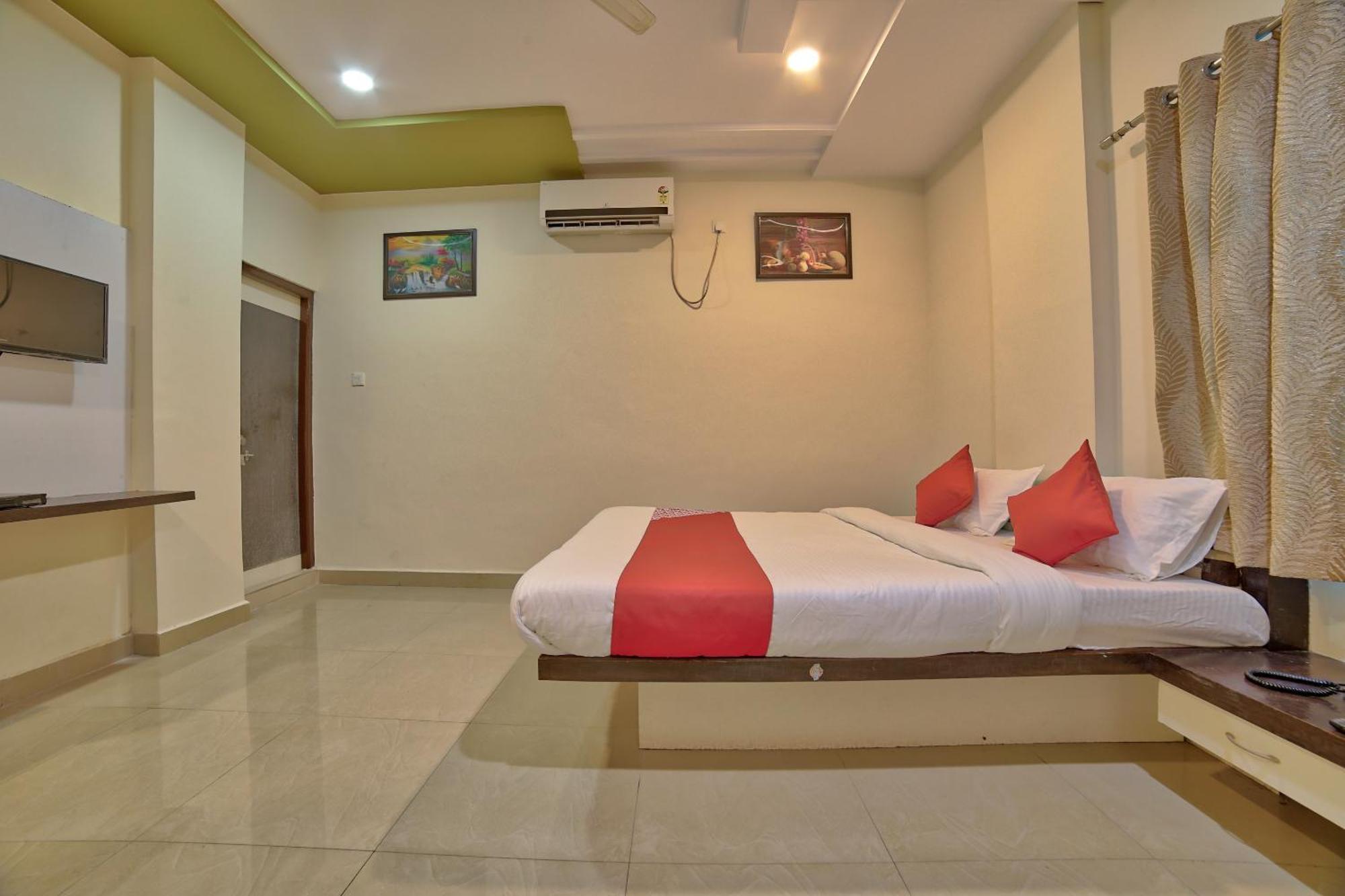 Oyo 35538 Hotel Risha Chandrapur Esterno foto