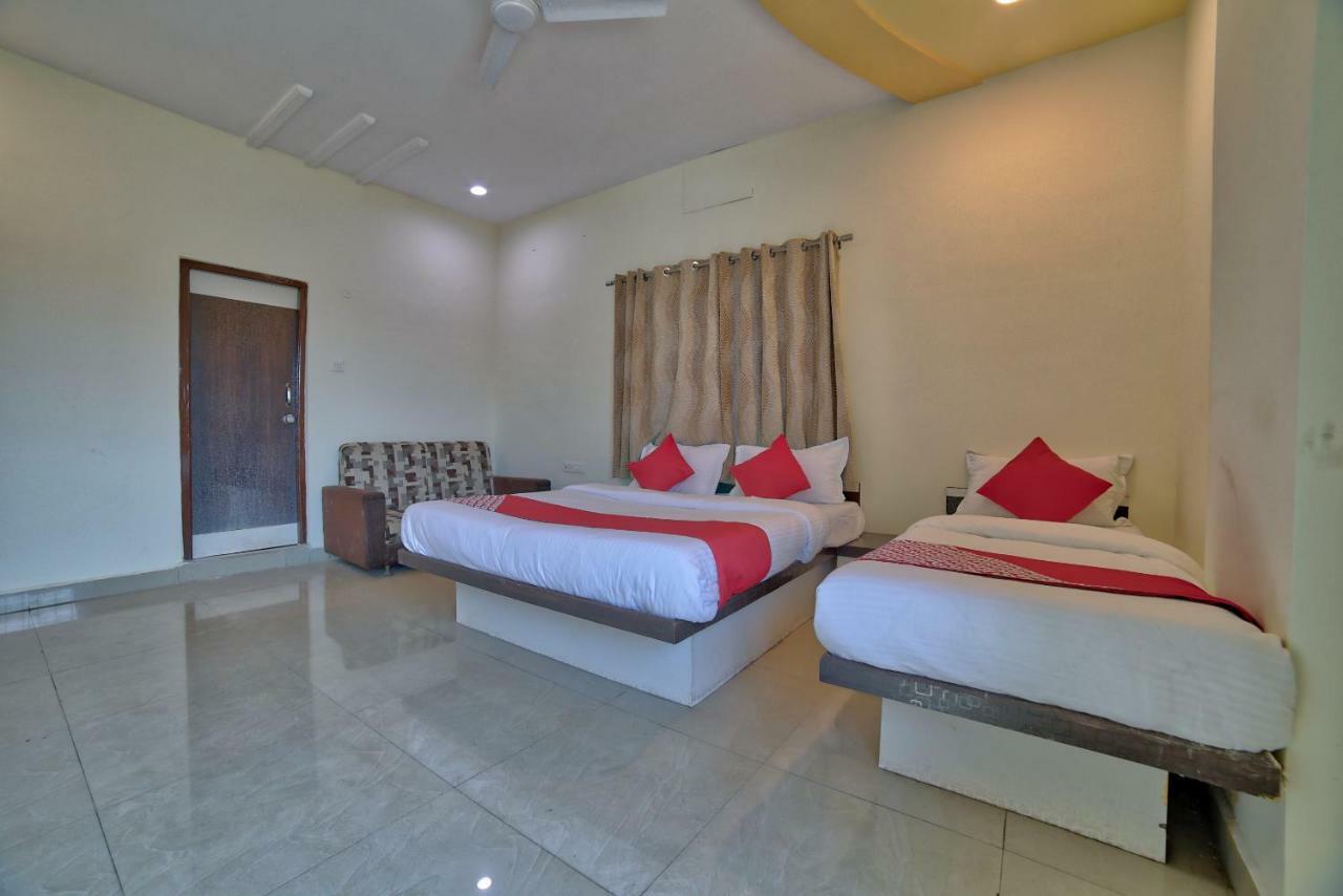 Oyo 35538 Hotel Risha Chandrapur Esterno foto